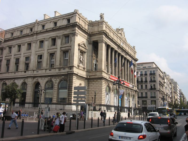 Fichier:Marseille Canebière and Palais de la Bourse.jpg
