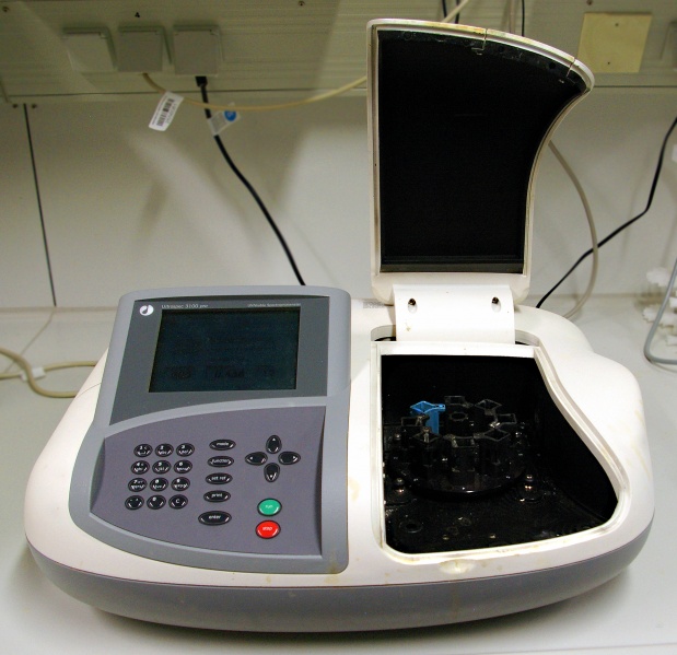 Fichier:Spectrophotomètre.jpg